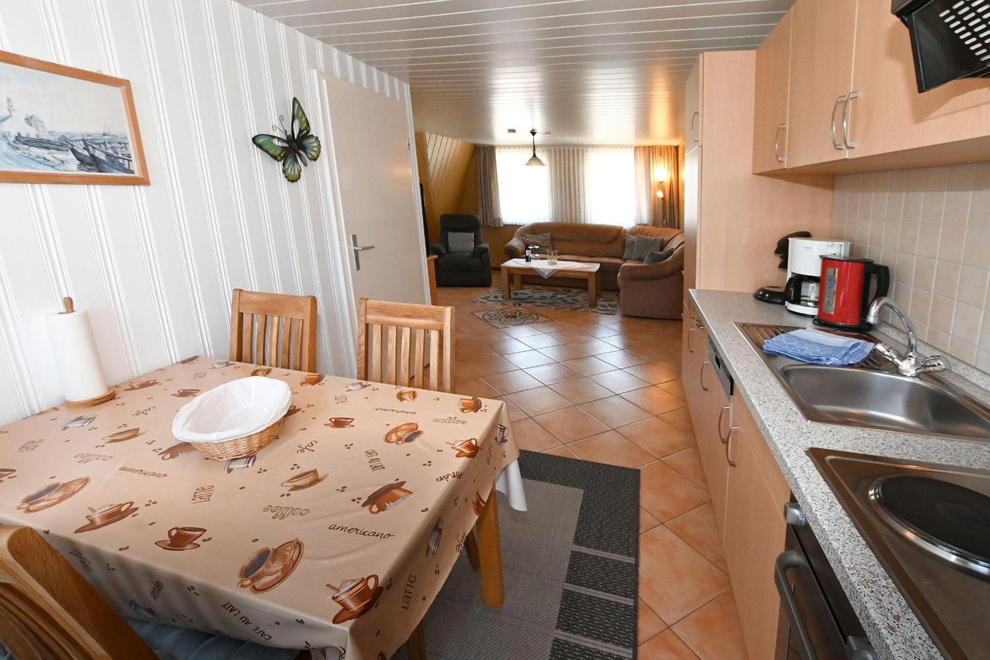 Haus-Karin-Ferienwohnung-2 Busum Ngoại thất bức ảnh